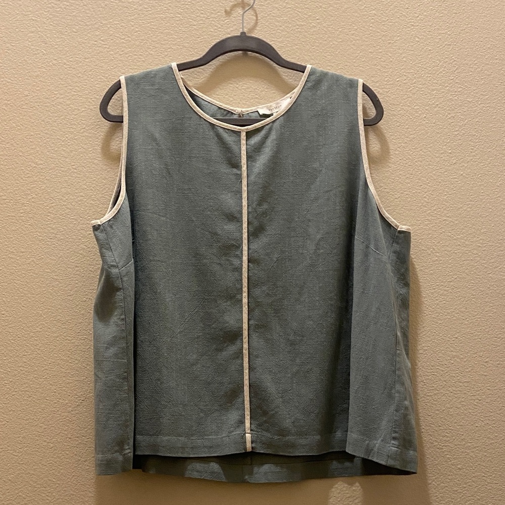 Carly Contrast trim blouse